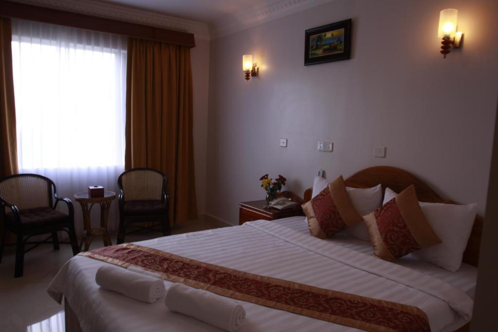 White Beach Hotel สีหนุวิลล์ ภายนอก รูปภาพ