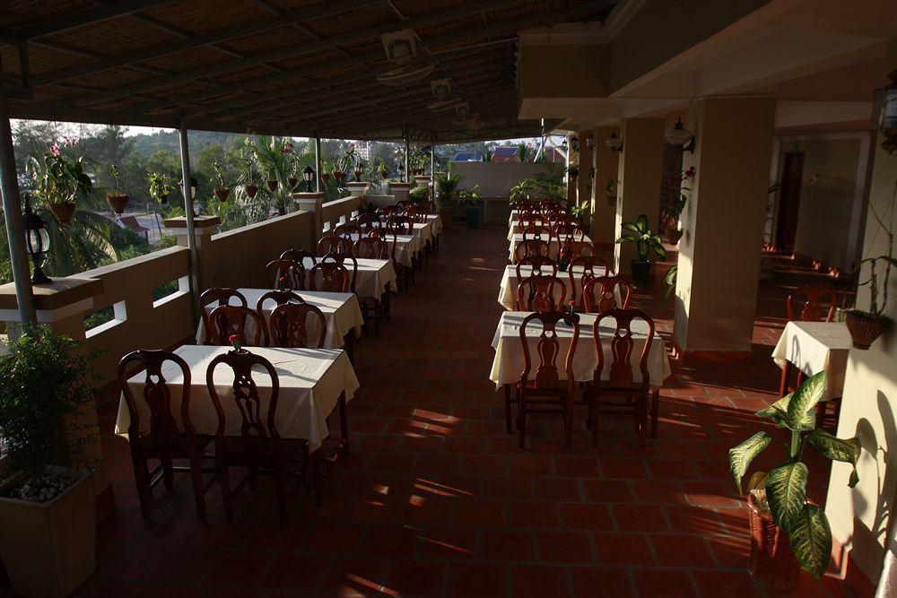 White Beach Hotel สีหนุวิลล์ ภายนอก รูปภาพ
