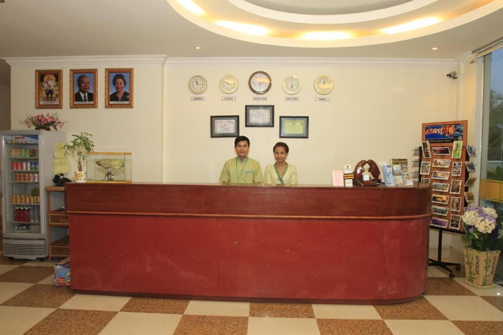 White Beach Hotel สีหนุวิลล์ ภายนอก รูปภาพ