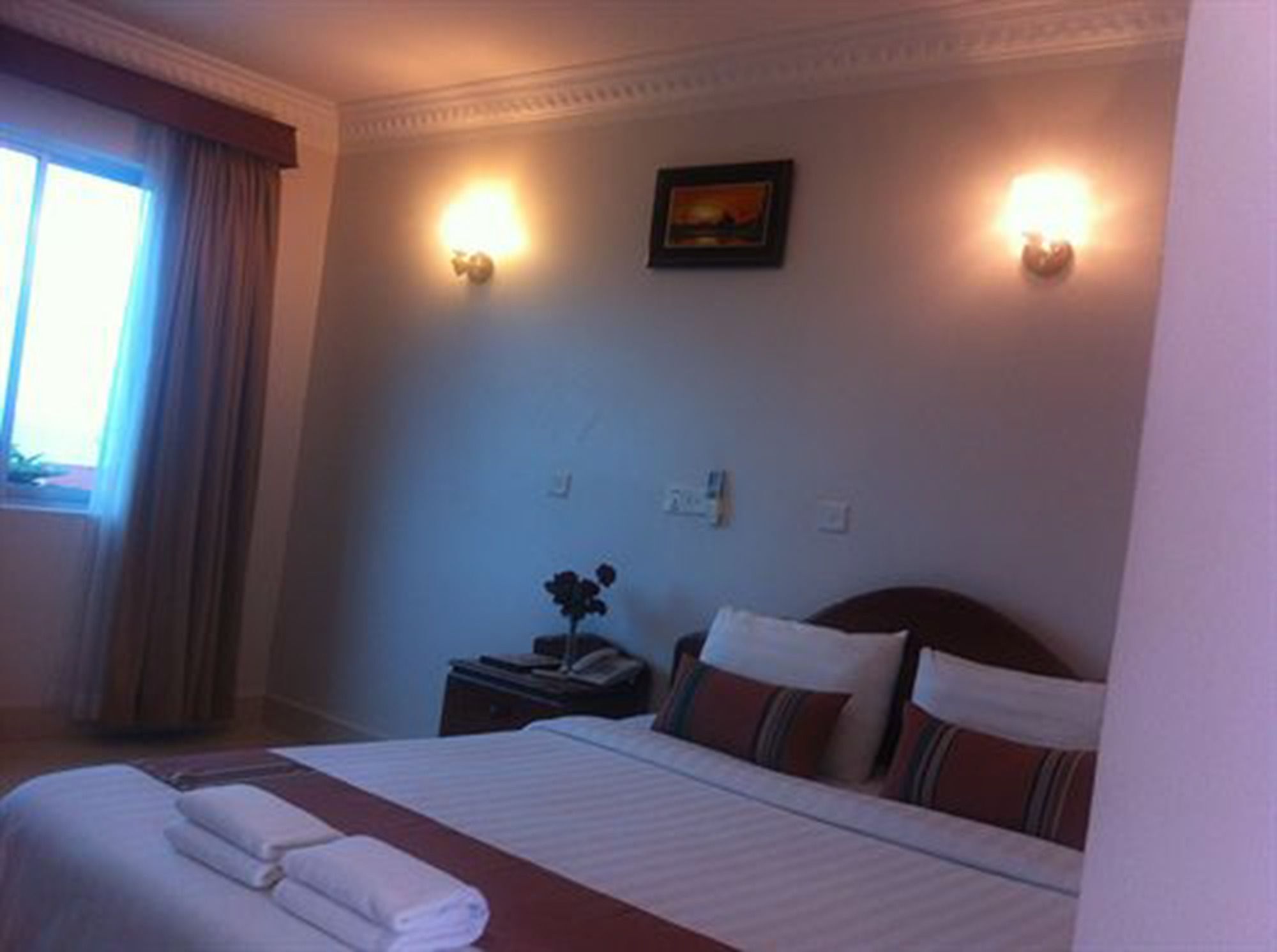 White Beach Hotel สีหนุวิลล์ ภายนอก รูปภาพ