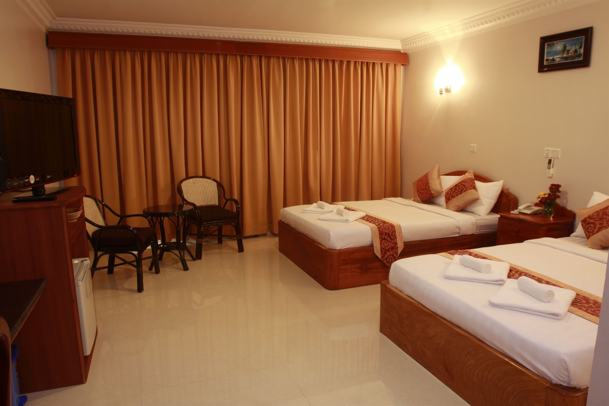 White Beach Hotel สีหนุวิลล์ ภายนอก รูปภาพ